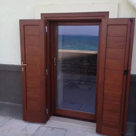 Lato Nord Il Giallo Vista E Accesso Mare Diretto Appartement *